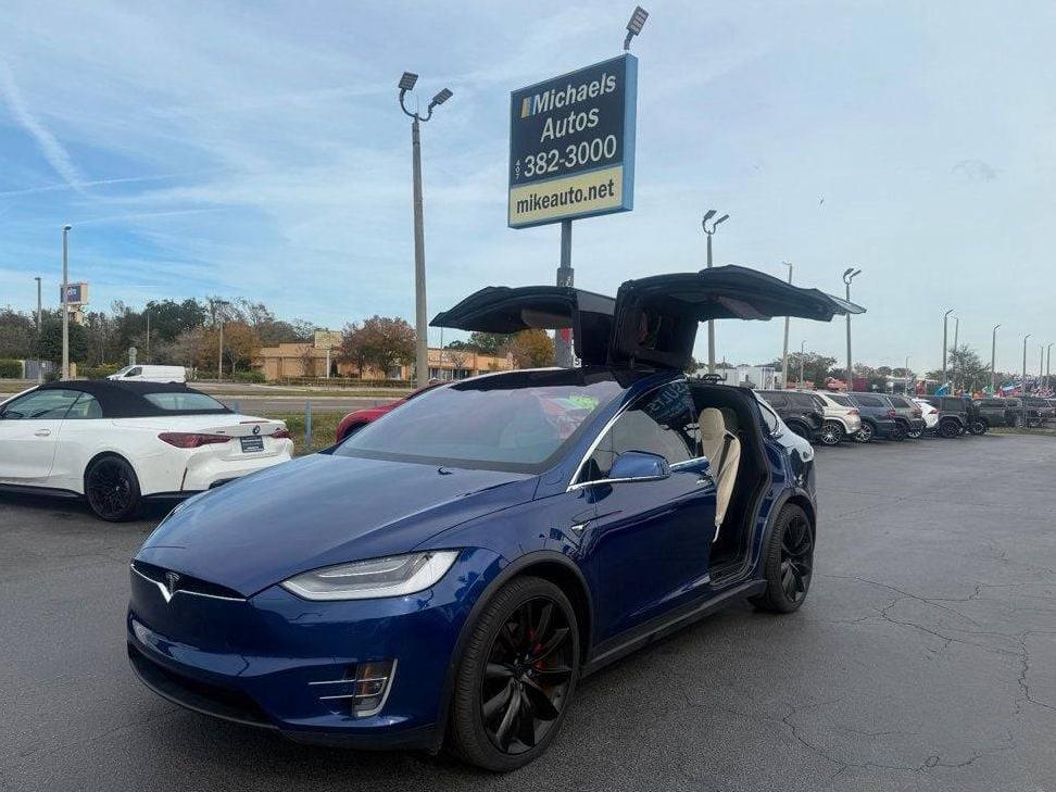 TESLA MODEL X 2019 5YJXCBE48KF196853 image